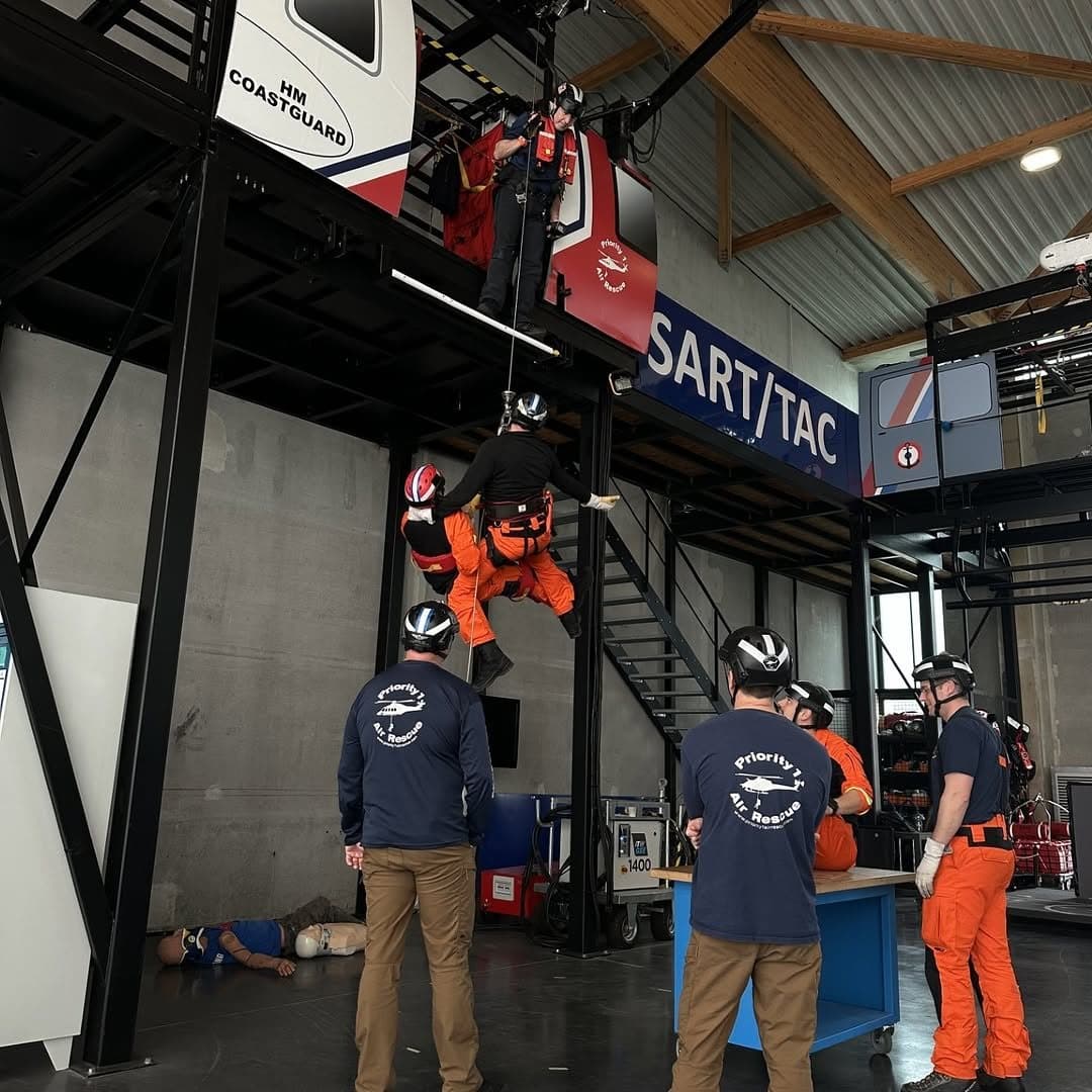 UK SAR rear crew hoist training at the P1AR SART/TAC facility